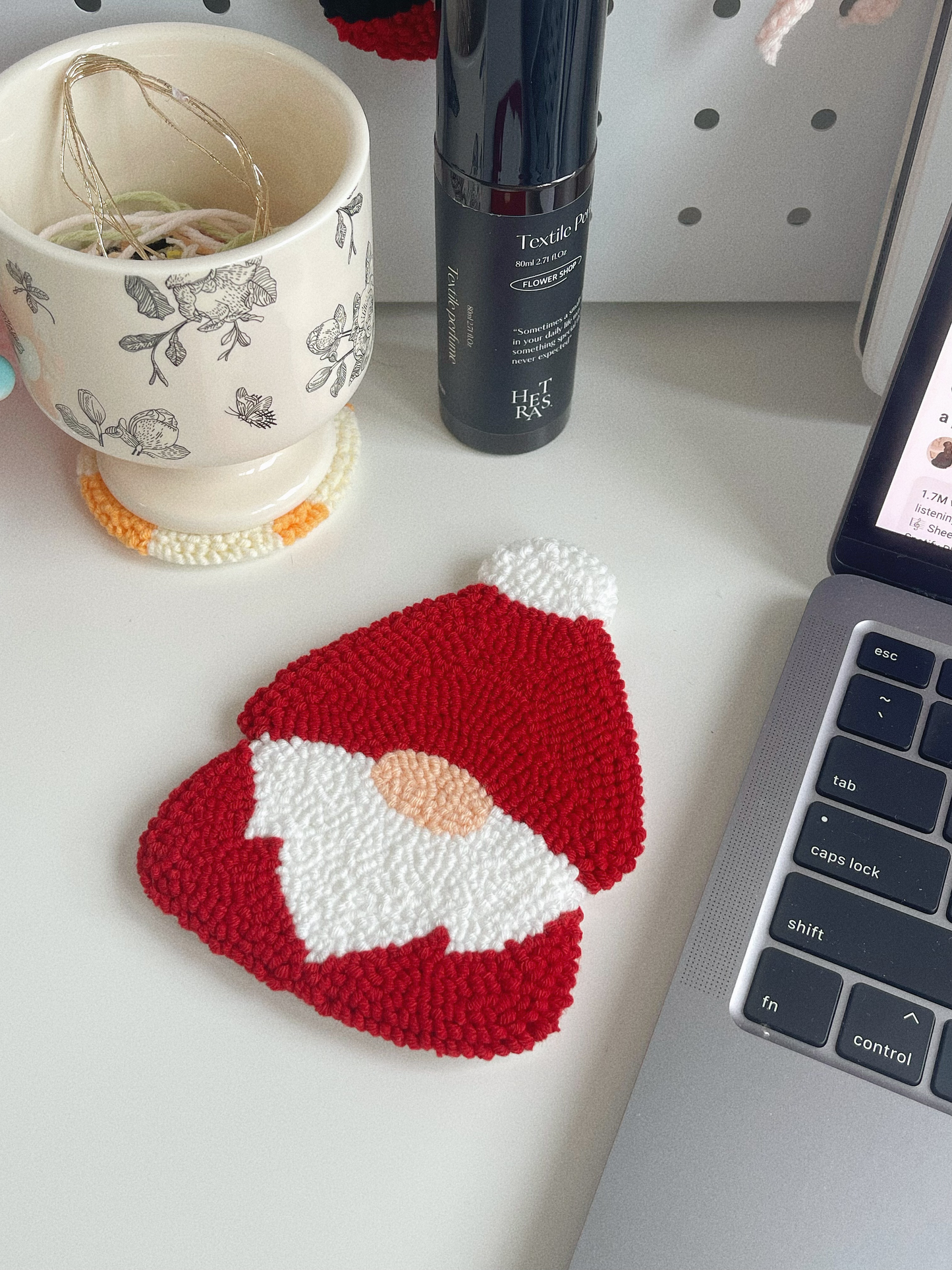 gnome mug rug ⊹