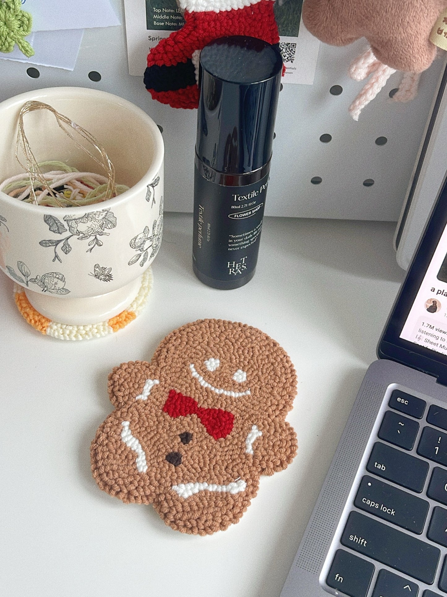 gingerbread man mug rug ⊹