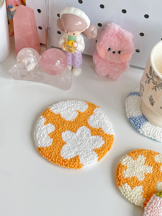 daisy mug rug ⊹