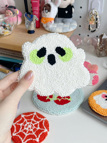 ghostie mug rug ⊹