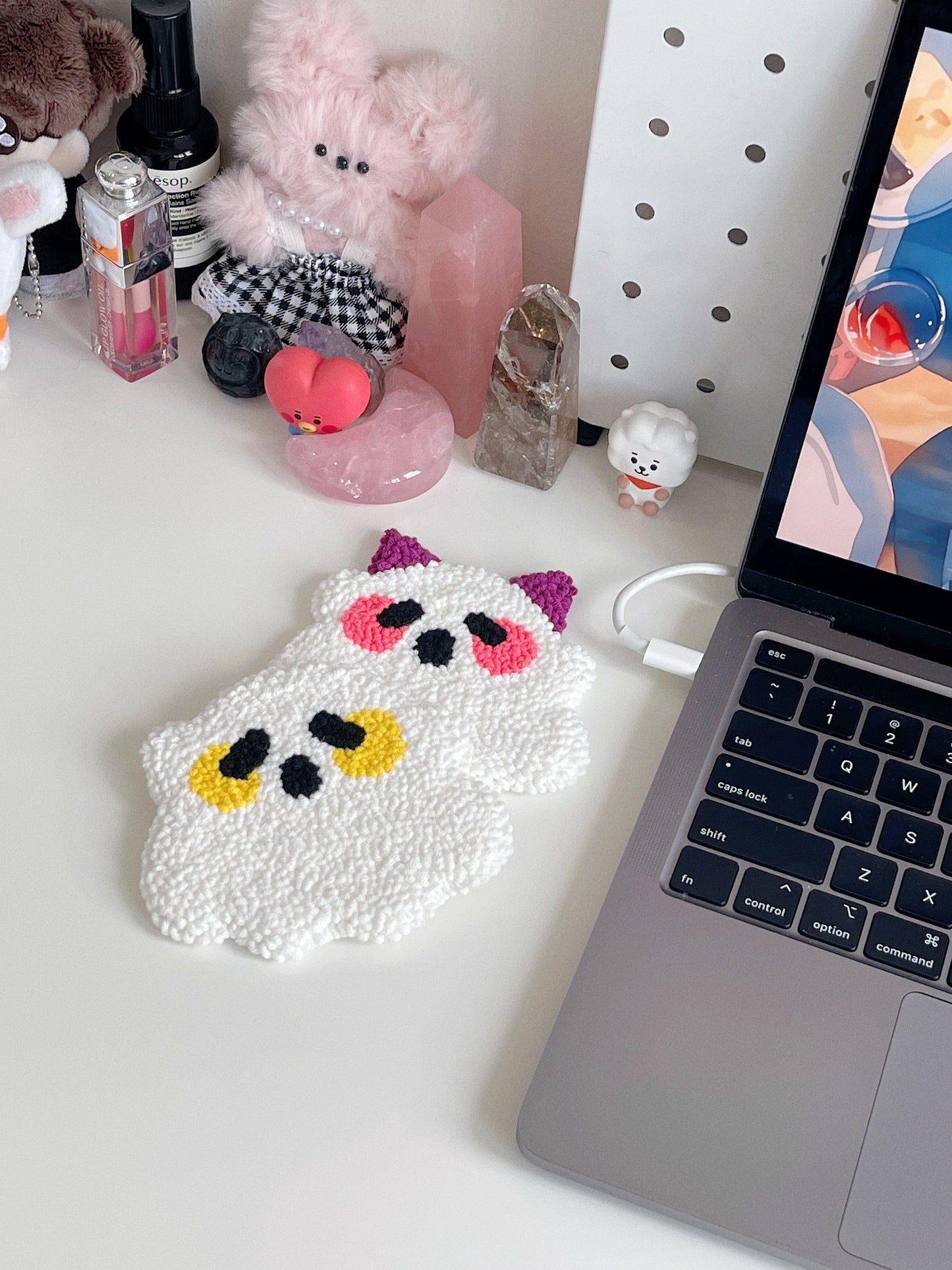 ghostie mug rug ⊹