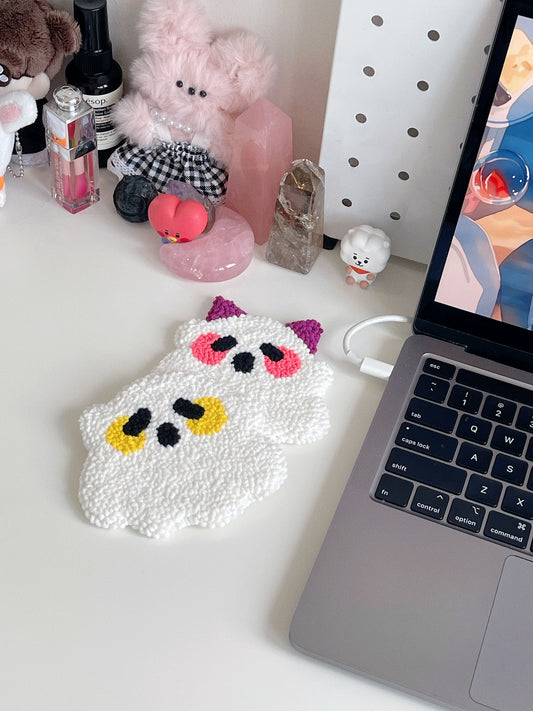 ghostie mug rug ⊹